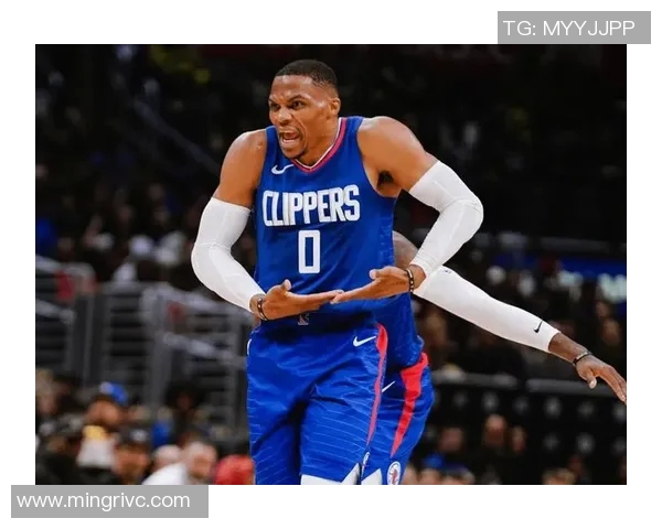 延续状态！威少半场10中6&三分5中3轰16分7助