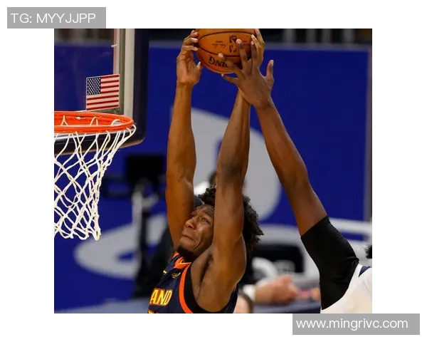 中规中矩！爱德华兹半场5中3贡献11分 正负值+12