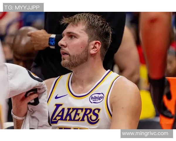 湖人已经没希望,雷迪克战术乱布三分,东契奇关键时刻无力担当,球队问题暴露无遗